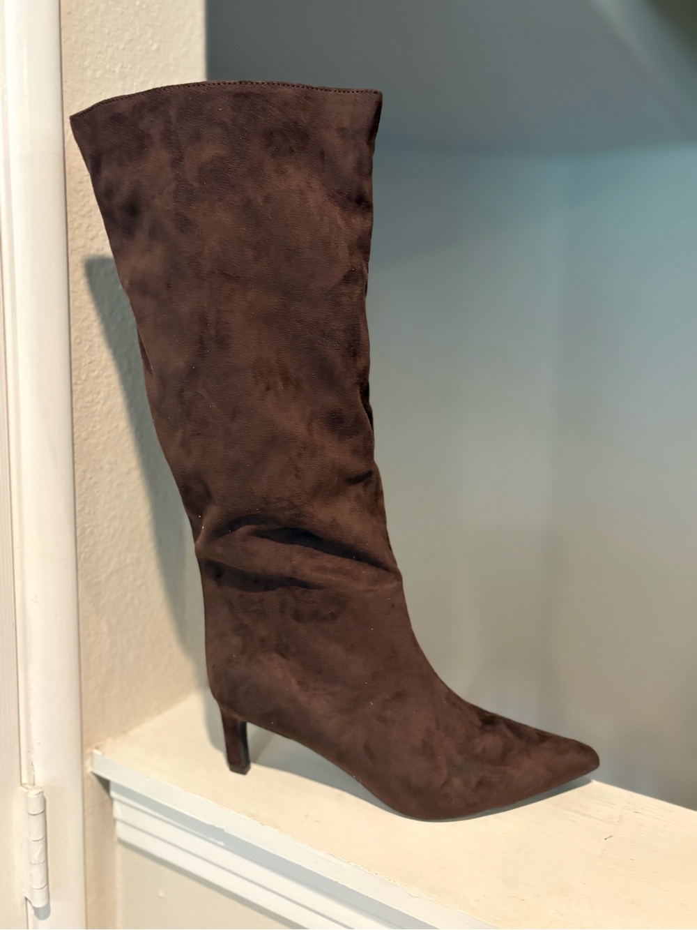 A New Day Justice Brown Faux Suede Pointed Toe Kitten Heel Tall Boots 10 NEW - Picture 2 of 9